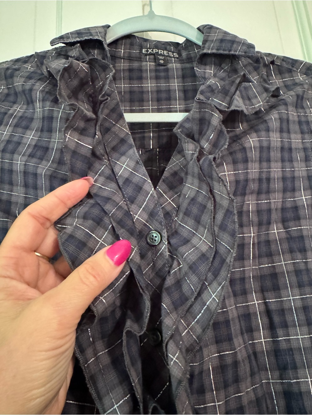 Express Women's Plaid Button-Down Shirt - Navy & Gray - Picture 3 of 6